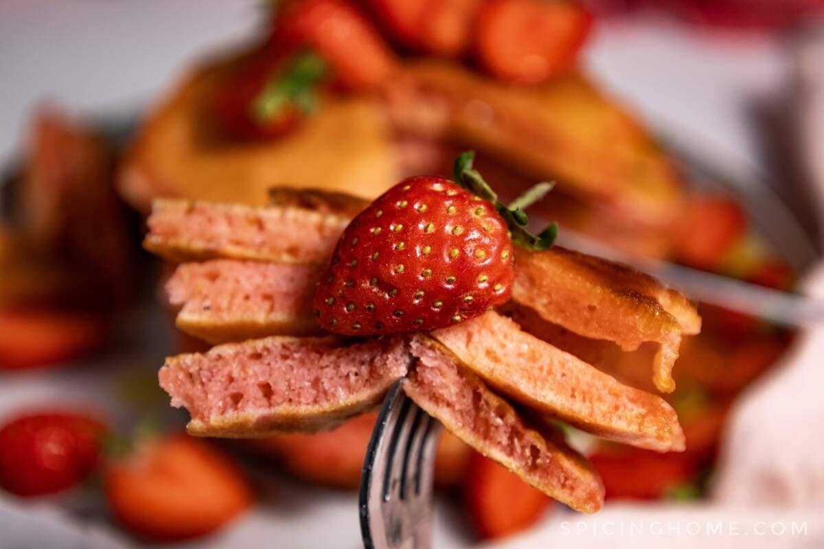 Strawberry Pancakes Recipe (4)