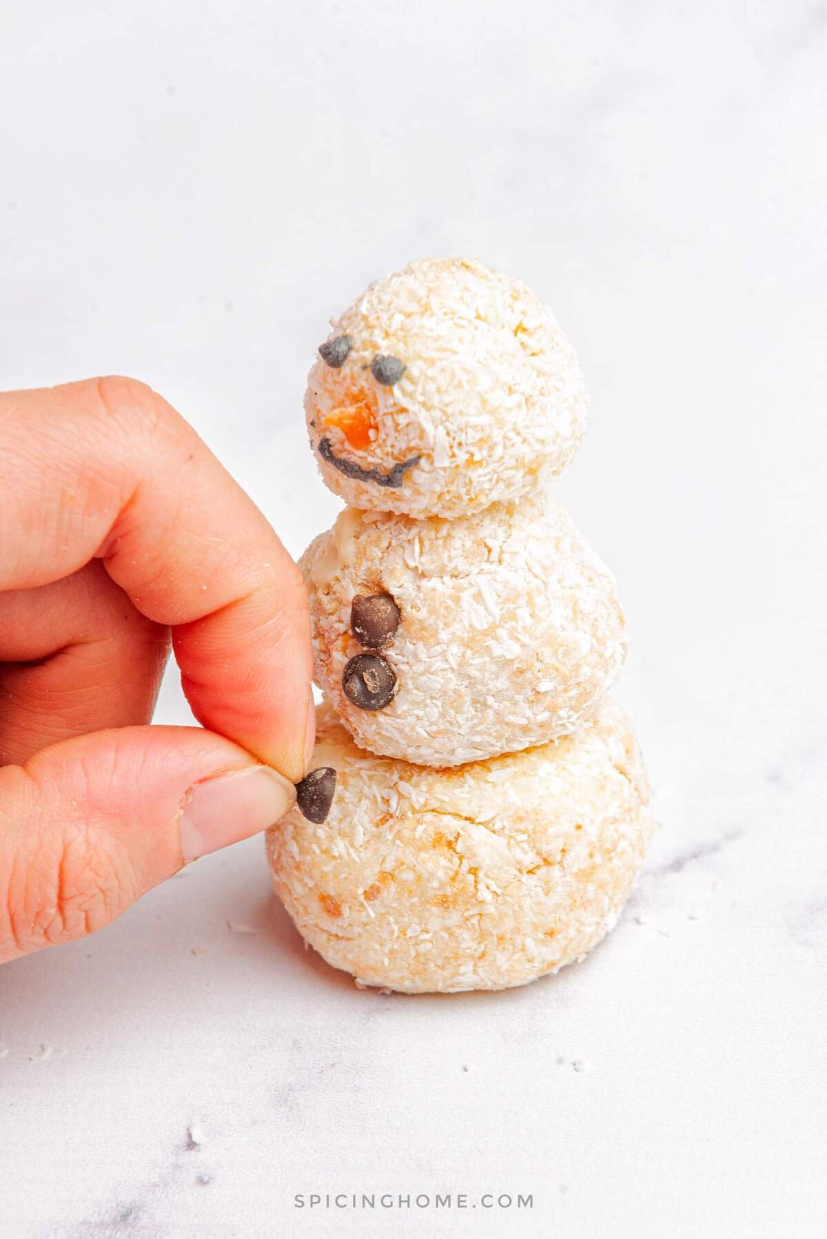 Fun Truffles Snowman Treat