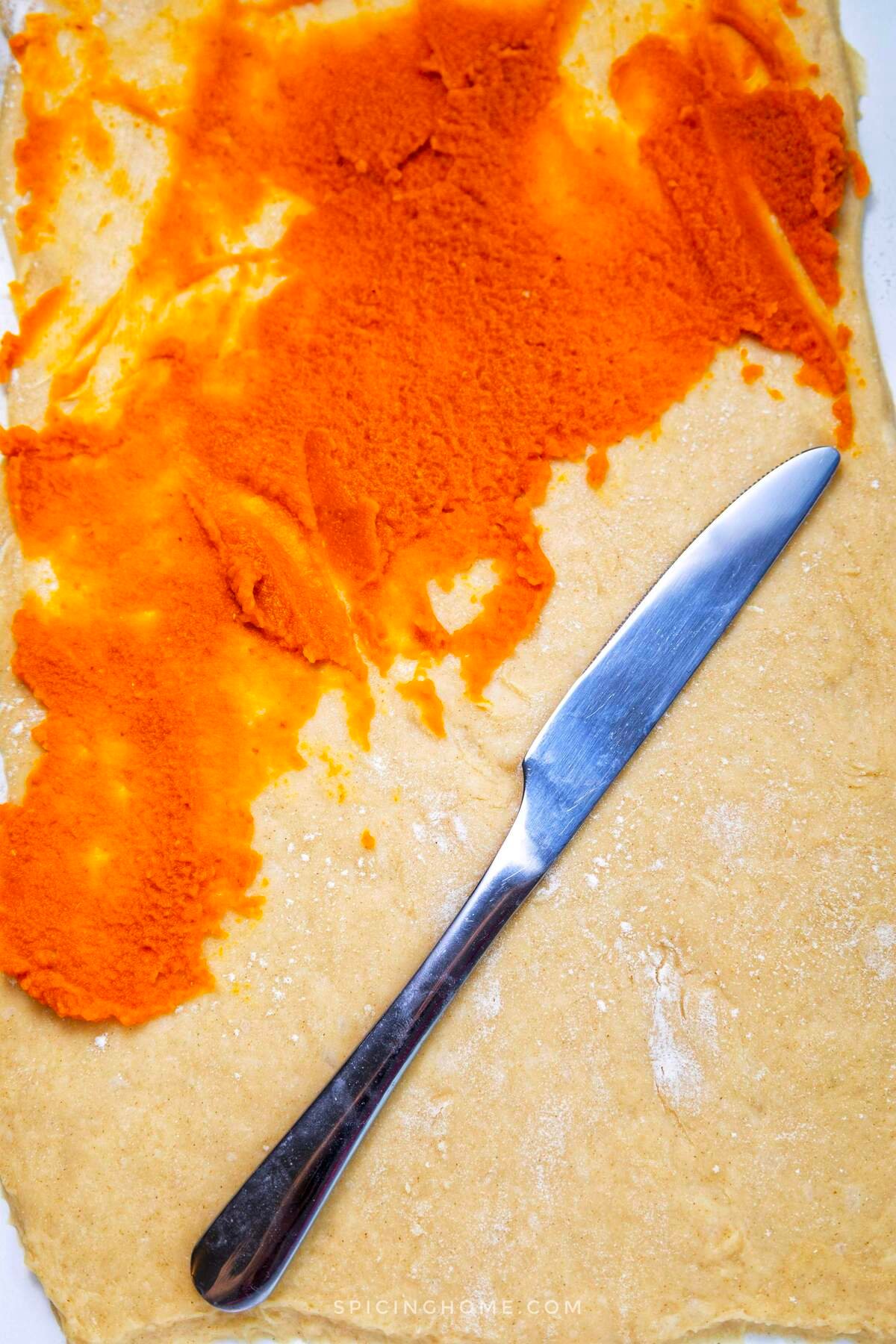 Pumpkin Cinnamon Rolls Recipe Instructions (12)