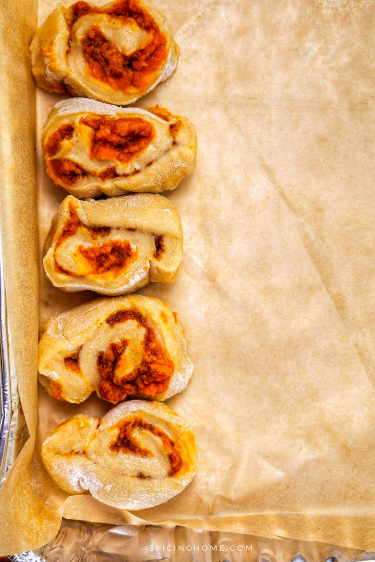 Pumpkin Cinnamon Rolls Recipe Instructions (18)