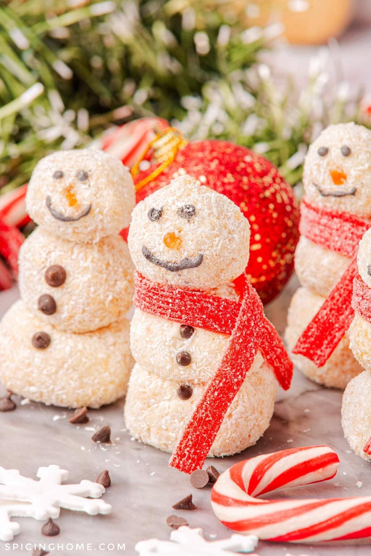 Winter Sweet Bites Truffles Snowman Recipe (3)